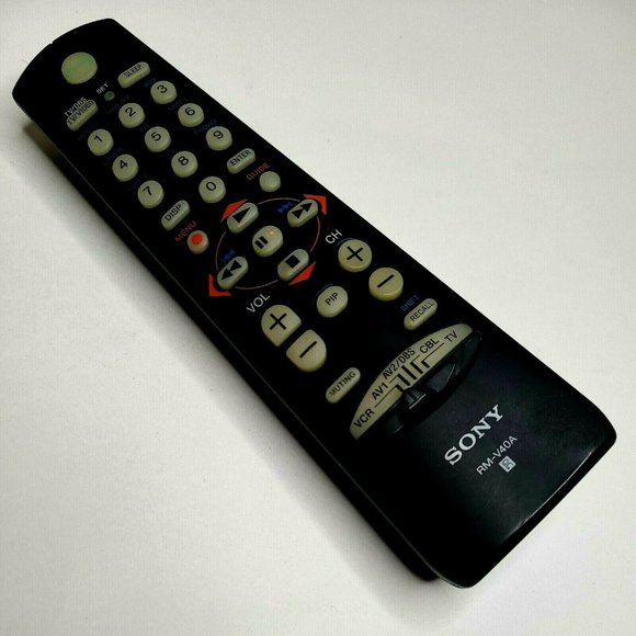 Genuine Original Sony RM-V40A Universal Remote Control Unit TV VCR Cable AV - Picture 1 of 6
